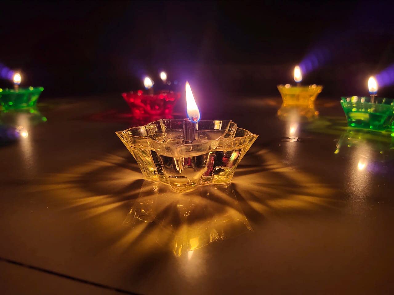 3D REFLECTION DIYAS (BUY 14 GET +8 Diyas FREE)